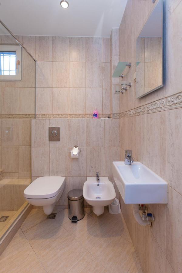 Central Beach Guest Rooms Burgas Luaran gambar